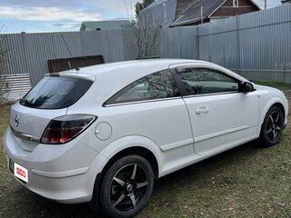2008 Opel Astra GTC H Рестайлинг, белый, 450000 рублей, вид 4