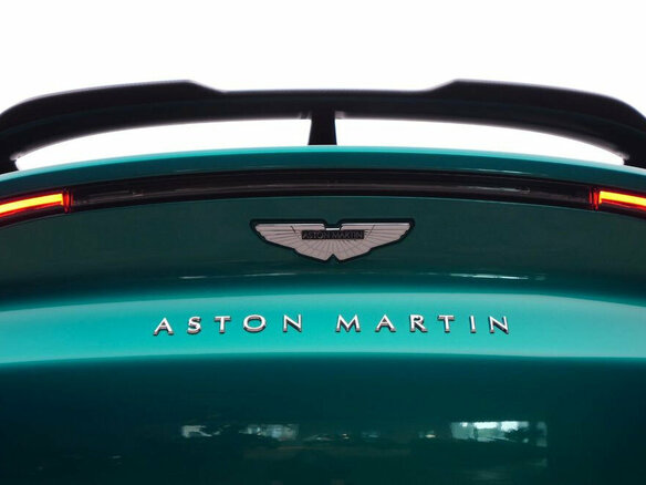 2025 Aston Martin DBX707 I, голубой, 32900000 рублей - вид 4
