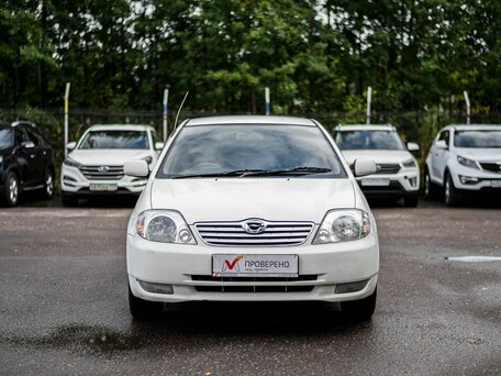 2002 Toyota Corolla IX (E120, E130), белый, 380000 рублей, вид 3