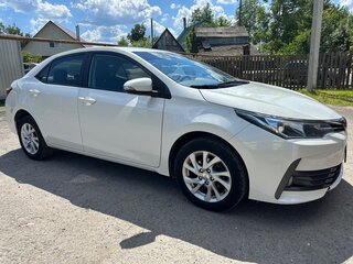 2018 Toyota Corolla XI (E160, E170, E180) Рестайлинг 1, белый, 1690000 рублей, вид 1