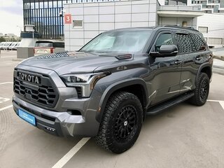 Toyota Sequoia III