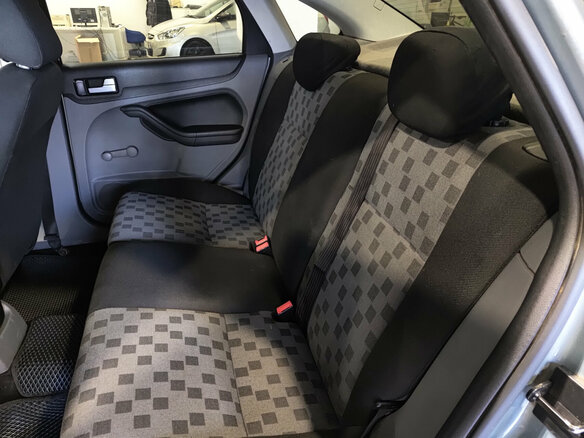 2009 Ford Focus II Рестайлинг, серый - вид 11