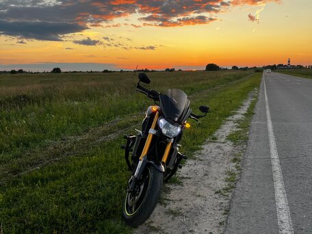 2015 Yamaha MT-09 (FZ-09), фиолетовый, 600000 рублей, вид 3