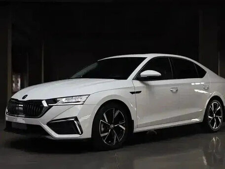 2022 Skoda Octavia IV (A8), белый, 2264000 рублей, вид 2