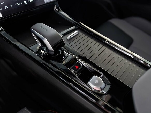 2026 Geely Cityray, серый, 3344990 рублей - вид 26