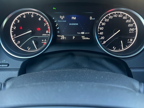 2018 Toyota Camry VIII (XV70), чёрный, 2750000 рублей - вид 5