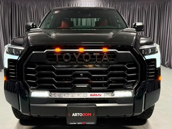 2025 Toyota Tundra CrewMax III, чёрный - вид 5