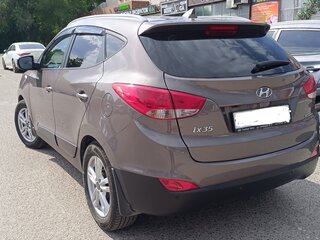 2014 Hyundai ix35 I Рестайлинг, коричневый, 1700000 рублей, вид 2