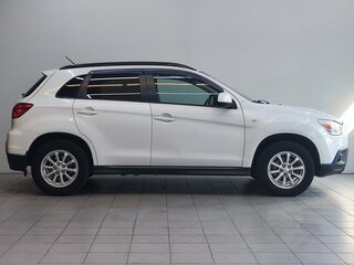 2011 Mitsubishi ASX I, белый, 880000 рублей, вид 4