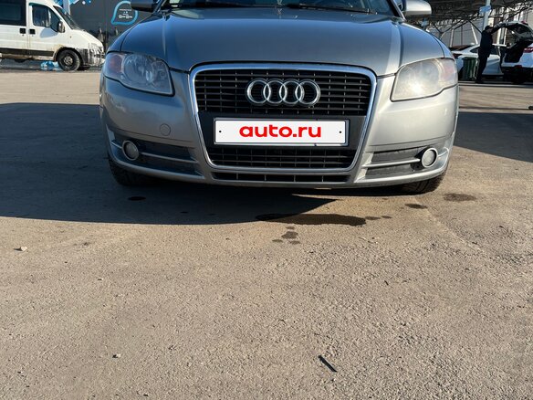 2005 Audi A4 III (B7), серебристый