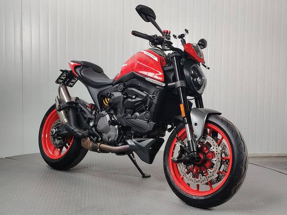 2021 Ducati Monster 937, красный, 819000 рублей - вид 1