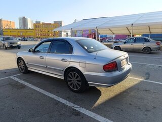 2008 Hyundai Sonata ТагАЗ IV (EF) Рестайлинг, серебристый, 550000 рублей, вид 3