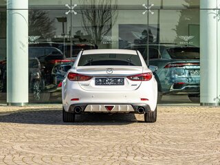 2018 Mazda 6 III (GJ) Рестайлинг, белый, 1585000 рублей, вид 5