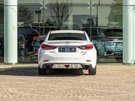 2018 Mazda 6 III (GJ) Рестайлинг, белый, 1585000 рублей, вид 5