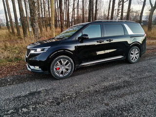2022 Kia Carnival IV, чёрный, 3850000 рублей, вид 1