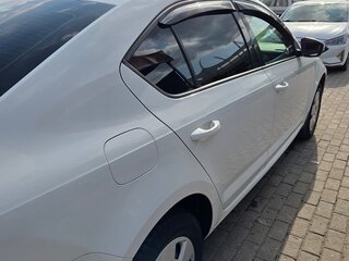2019 Skoda Octavia III (A7) Рестайлинг, белый, 1600000 рублей, вид 5