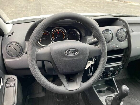 2026 Lada (ВАЗ) Largus I Рестайлинг, белый, 1597000 рублей - вид 15