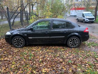 2006 Renault Megane II Рестайлинг, чёрный, 400000 рублей, вид 3
