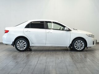 2011 Toyota Corolla X (E140, E150) Рестайлинг, белый, 1299000 рублей, вид 5