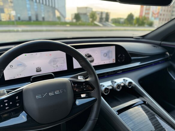 2024 Exeed RX, серый, 2929000 рублей - вид 10