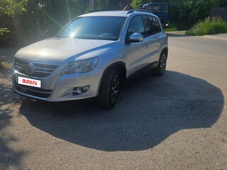 2010 Volkswagen Tiguan I, серебристый, 890000 рублей, вид 1