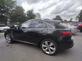 2017 Infiniti QX70, чёрный, 2999999 рублей, вид 3