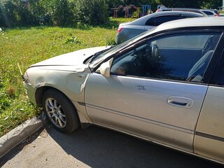 1996 Toyota Carina VI (T190), серый, 180000 рублей, вид 4