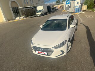 2017 Hyundai Elantra VI (AD), белый, 1520000 рублей, вид 5