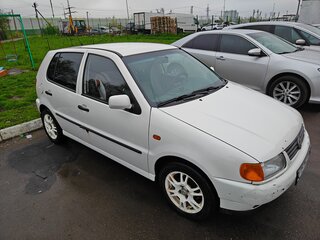 2000 Volkswagen Polo III Рестайлинг, белый, 350000 рублей, вид 3