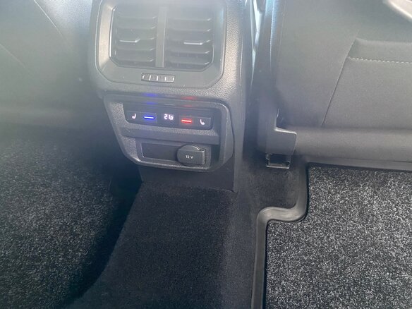 2017 Volkswagen Tiguan II, бежевый, 1999000 рублей - вид 14