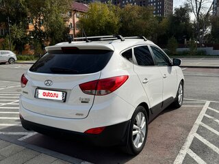 2011 Hyundai ix35 I, белый, 1090000 рублей, вид 4