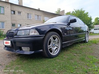 1994 BMW 3 серии 318i III (E36), чёрный, 800000 рублей, вид 1