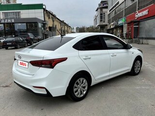 2018 Hyundai Solaris II, белый, 809000 рублей, вид 3