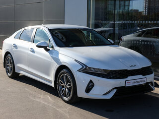 2021 Kia K5 III, белый, 2498000 рублей, вид 3