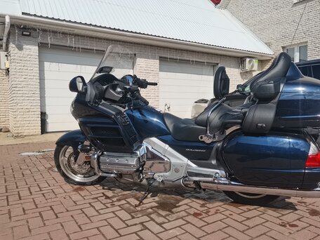 2009 Honda GL 1800 Gold Wing, синий, 1400000 рублей, вид 3