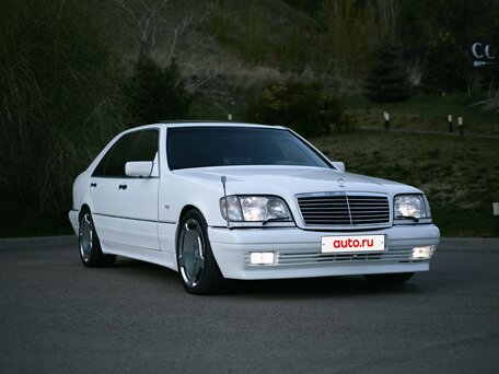 1992 Mercedes-Benz S-Класс 300 III (W140), белый, 2780000 рублей, вид 4