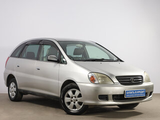 Toyota Nadia