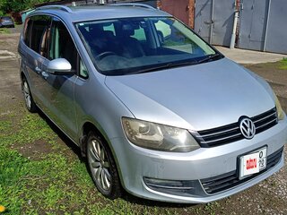 2012 Volkswagen Sharan II, серебристый, 1160000 рублей, вид 1