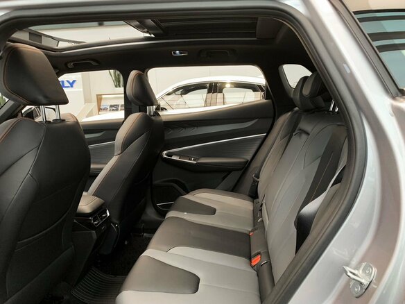 2026 Geely Cityray, серебристый, 3204990 рублей - вид 13