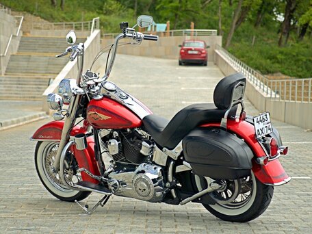 2010 Harley-Davidson Softail Deluxe, красный, 1600000 рублей, вид 3