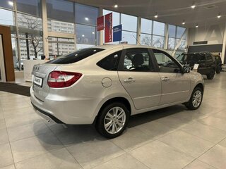 2026 Lada (ВАЗ) Granta I Рестайлинг, серебристый, 1106820 рублей, вид 4