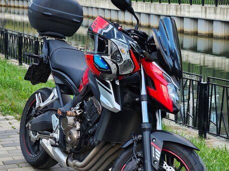 2017 Honda CB 650F, красный, 730000 рублей, вид 1