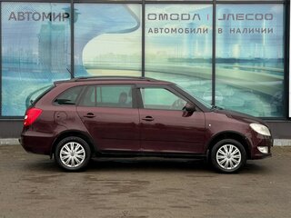 2012 Skoda Fabia II Рестайлинг, красный, 520000 рублей, вид 4