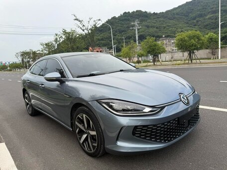 2022 Volkswagen Lamando I Рестайлинг, серебристый, 1544973 рублей, вид 3