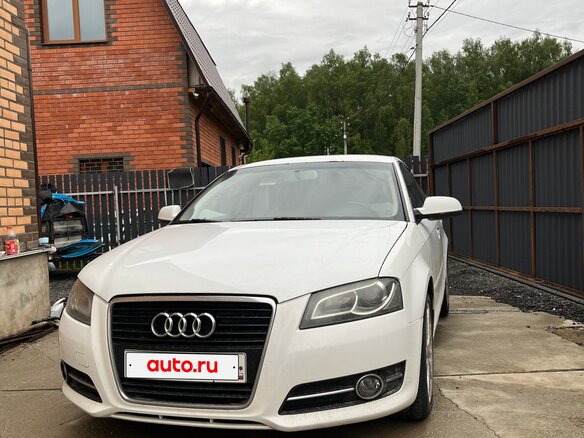 2012 Audi A3 II (8P) Рестайлинг 2, белый, 845000 рублей