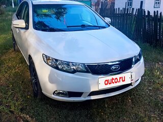 2012 Kia Cerato 6-speed II, белый, 670000 рублей, вид 2