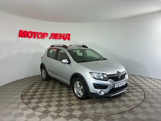 2015 Renault Sandero Stepway II, серый, 820000 рублей, вид 3