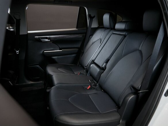2026 Toyota Highlander IV (XU70), белый, 5750000 рублей - вид 15