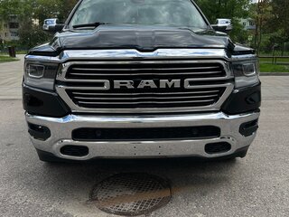 2020 Ram 1500 Quad Cab eTorque V, чёрный, 6400000 рублей, вид 1