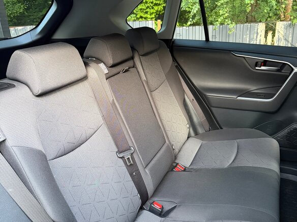 2020 Toyota RAV4 V (XA50), белый - вид 20